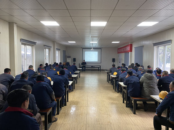 鋼構(gòu)公司開(kāi)展節(jié)后復(fù)工安全教育培訓(xùn)  鋼構(gòu)公司開(kāi)展節(jié)后復(fù)工安全教育培訓(xùn)